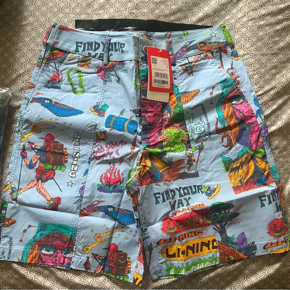 SIZE S Chinatown Market “Find Your Way” Shorts